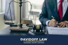 Prepare una demanda bien fundamentada con la asistencia de nuestro abogado experto en accidentes de peatones de Queens