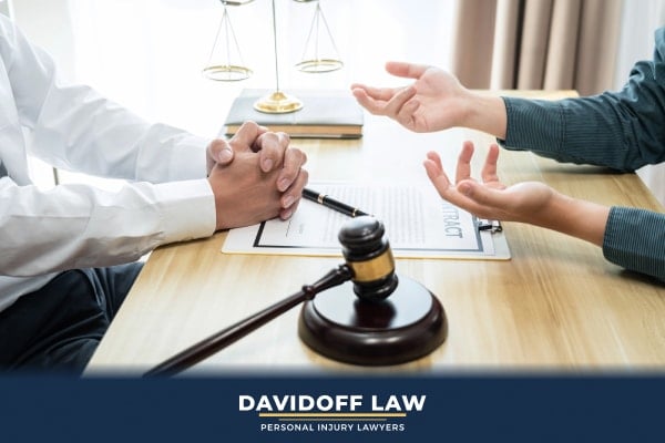 How a Queens Delivery Truck Accident Lawyer Can Help You Maximize Your Claim