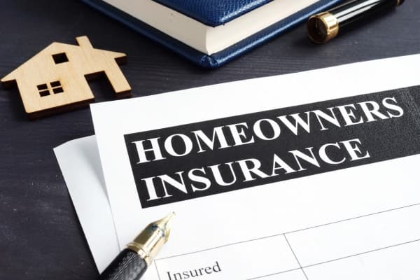How Does Homeowners Insurance Work if I Get Hurt on Someone’s Property?